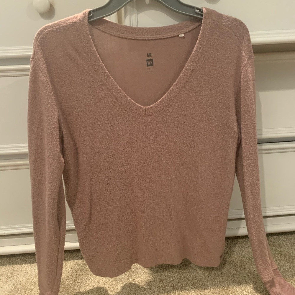 Super soft light pink sweater from Pacsun